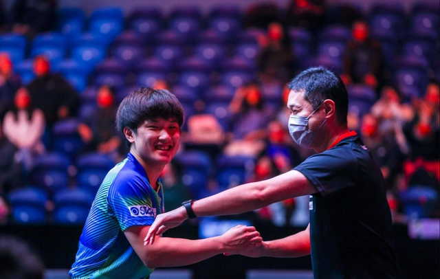 德国队鏖战瑞典队，张本智和惊艳四座