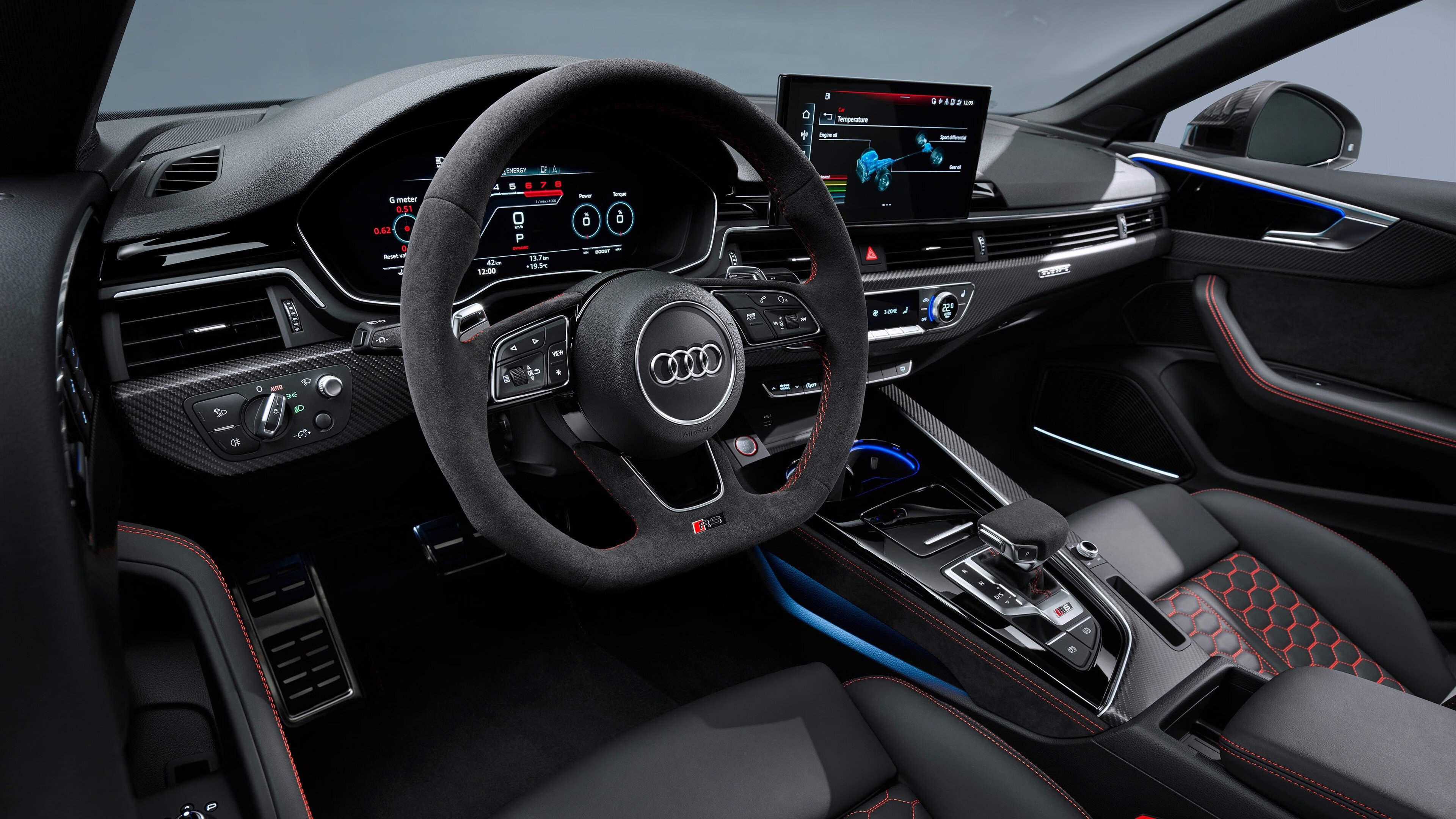 生死战的旁观者,当塞维利亚遭遇英格兰,焦点却落在场边卢卡库