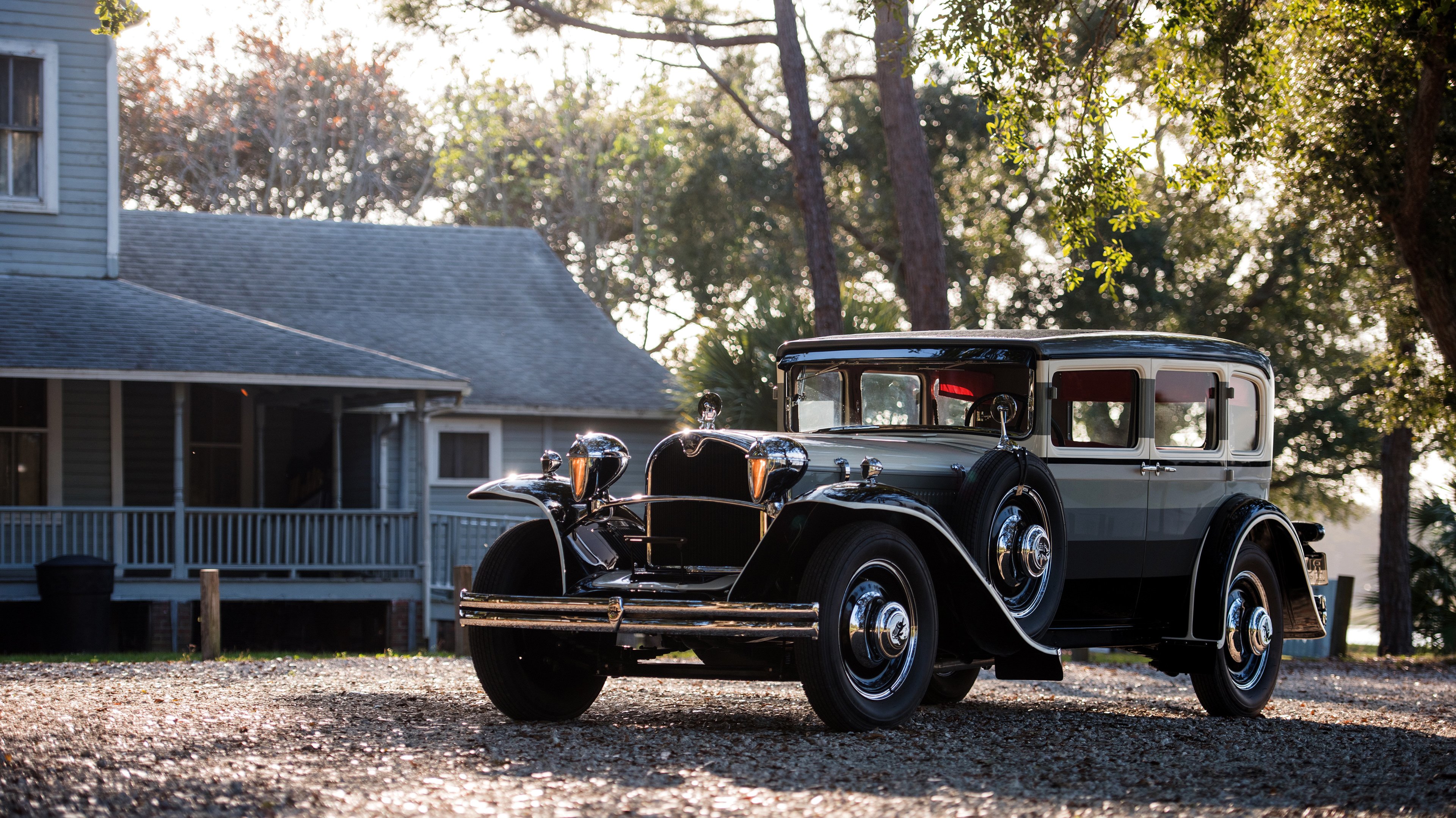 爱游戏APP-速度与高度，当F1街道心跳撞见鹈鹕的压制美学