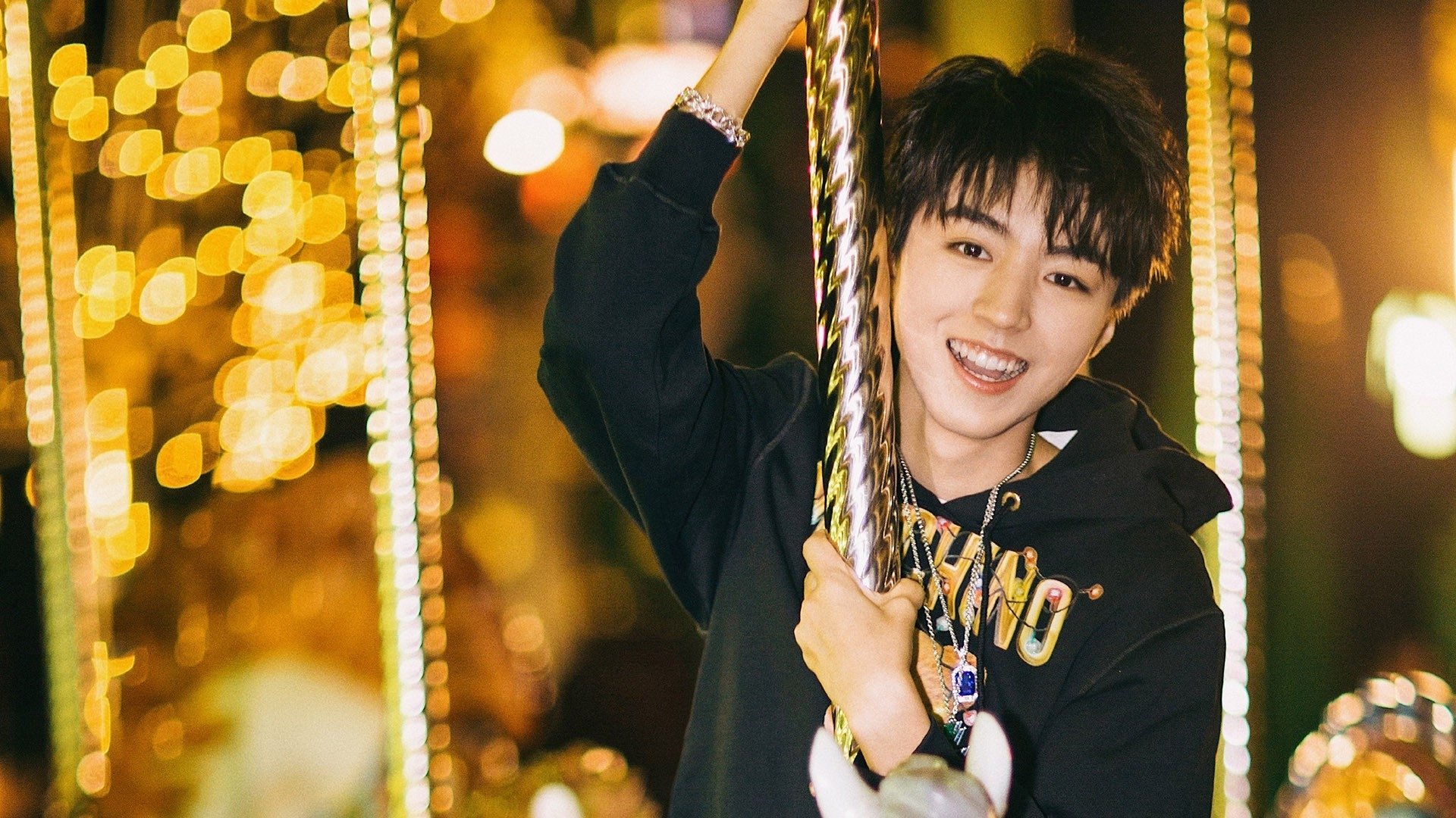 足球世界的两种胜利，团队星火与孤星锋芒